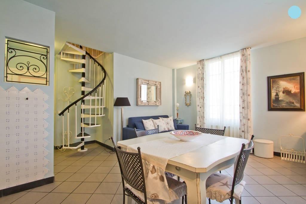 Case Vacanze Borgo Marina インペリア 部屋 写真